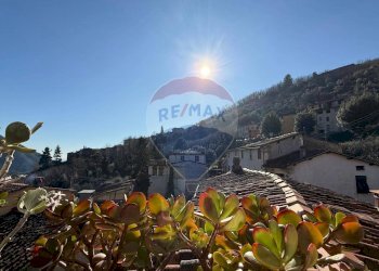 Vista delle montagne - Appartamento Villa Basilica - foto 25