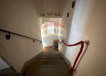 Scale - Appartamento Villa Basilica - foto 29