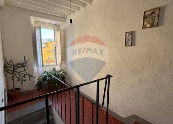 Scale - Appartamento Villa Basilica - foto 31