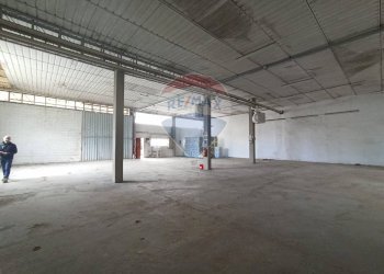 Parcheggio - Capannone Borgo a Mozzano - foto 2