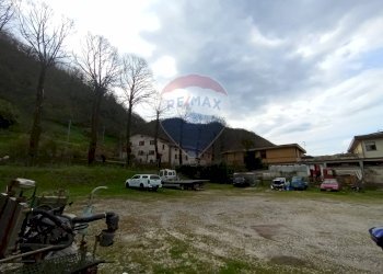 Edificio all\'aperto - Capannone Borgo a Mozzano - foto 3