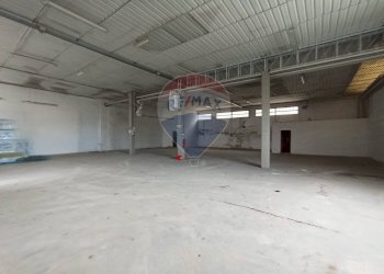 Parcheggio - Capannone Borgo a Mozzano - foto 9