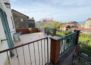 Balcone - Casa indipendente Bagni di Lucca - foto 11