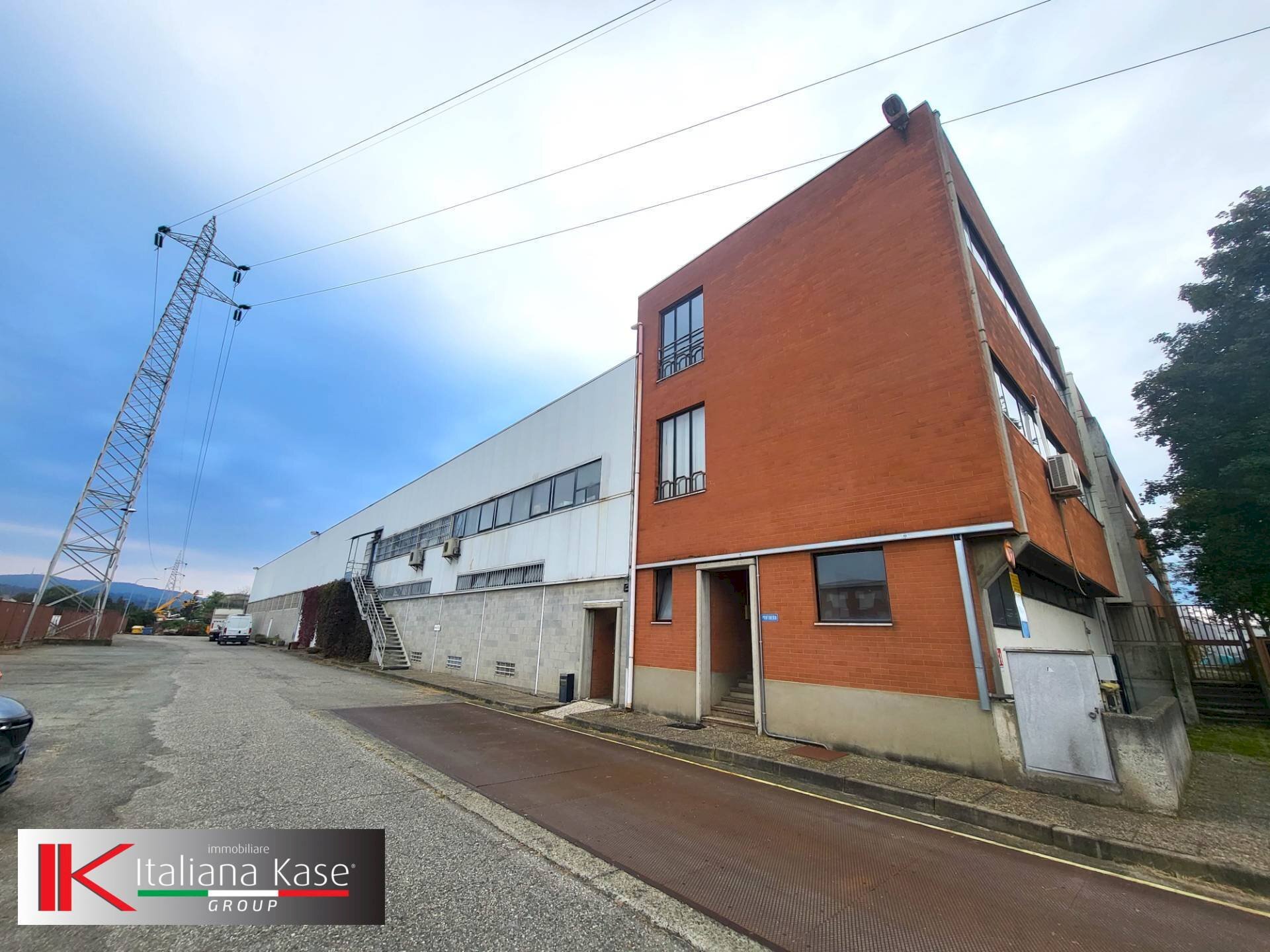 Foto 2 - Shed corso piemonte
 
63, San Mauro Torinese - photo 2