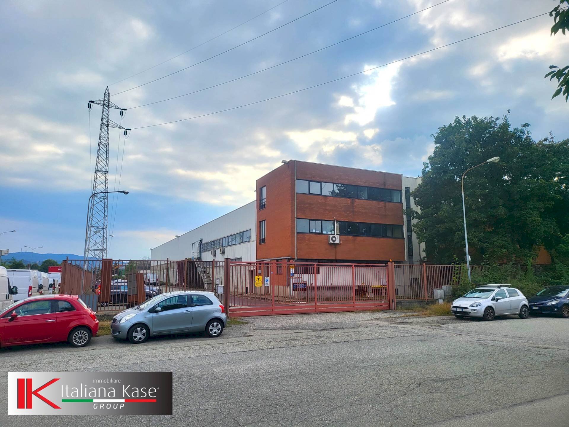 Foto 3 - Shed corso piemonte
 
63, San Mauro Torinese - photo 3