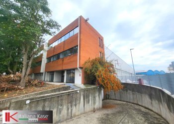 Foto 4 - Shed corso piemonte
63, San Mauro Torinese - photo 4