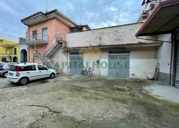Foto 1 - Casa indipendente Via Roma, Pomigliano d'Arco - foto 1