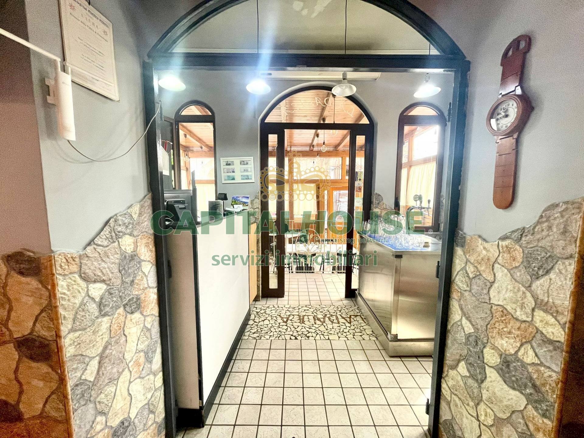 Foto 2 - Attività Commerciale ADIACENTE VIA ROMA, Pomigliano d'Arco - foto 2