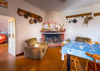 Sala da pranzo - Casa indipendente S. V. Li Curuneddi Tronco A, Sassari - foto 4