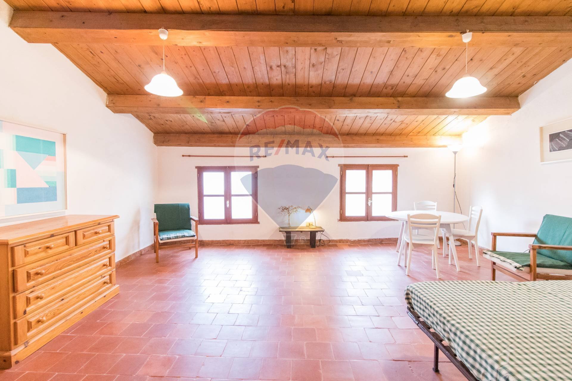 Soggiorno - Quadrilocale Vicolo Palazzo Civico
 
1, Sassari - foto 2