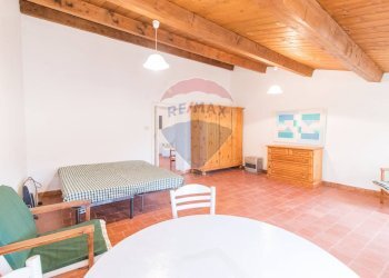 Sala da pranzo - Quadrilocale Vicolo Palazzo Civico
 
1, Sassari - foto 46