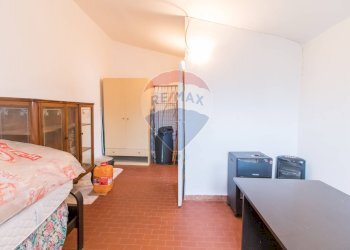 Camera / camera da letto - Quadrilocale Vicolo Palazzo Civico
 
1, Sassari - foto 51