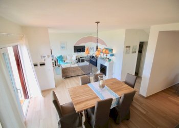 Sala da pranzo - Villa a Schiera Via Eleonora d'Arborea
 
11, Stintino - foto 3