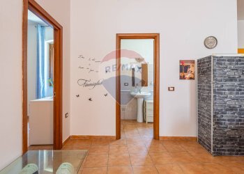 Hall / corridoio - Casa indipendente Via Arborea
 
12/A, Sennori - foto 15