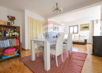 Sala da pranzo - Casa indipendente Via dei Pini
 
37, Sassari - foto 9