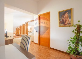 Sala da pranzo - Casa indipendente Via dei Pini
 
37, Sassari - foto 13