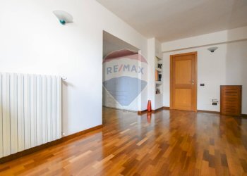 Stanza vuota - Casa indipendente Via dei Pini
 
37, Sassari - foto 22