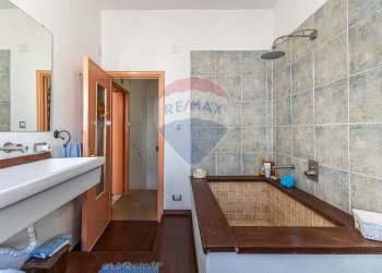 Bagno - Casa indipendente Piazza Santa Croce
 
3, Sennori - foto 17