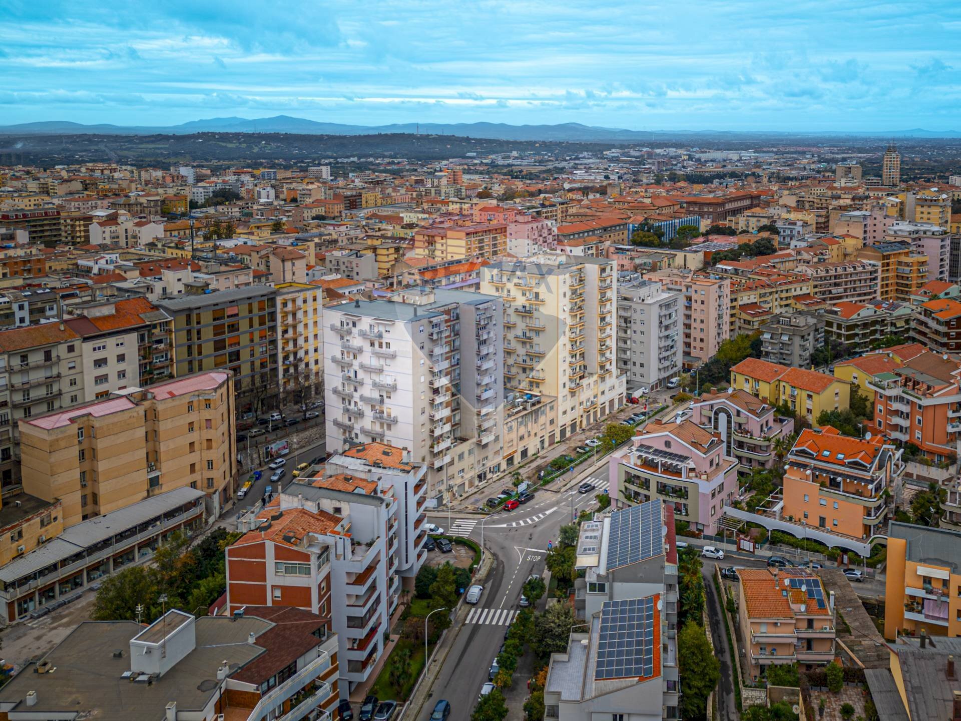 Edificio all\'aperto - Locale Commerciale Via Renzo Mossa
 
17, Sassari - foto 1