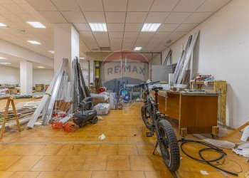 Non correlato - Locale Commerciale Via Renzo Mossa
 
17, Sassari - foto 8