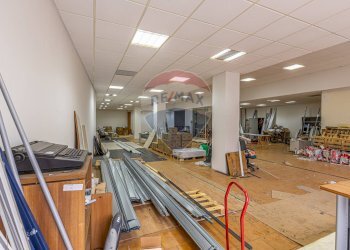 Palestra - Locale Commerciale Via Renzo Mossa
 
17, Sassari - foto 13