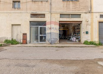 Edificio all\'aperto - Locale Commerciale Via Renzo Mossa
 
17, Sassari - foto 15