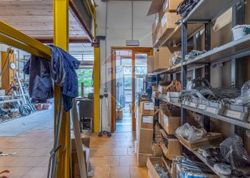 Dispensa di stoccaggio - Locale Commerciale Via Renzo Mossa
 
17, Sassari - foto 16