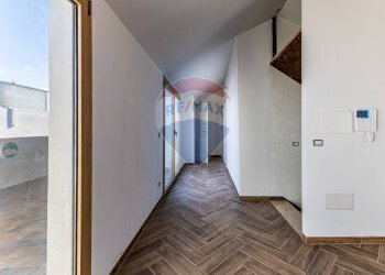 Hall / corridoio - Casa indipendente Usini - foto 14