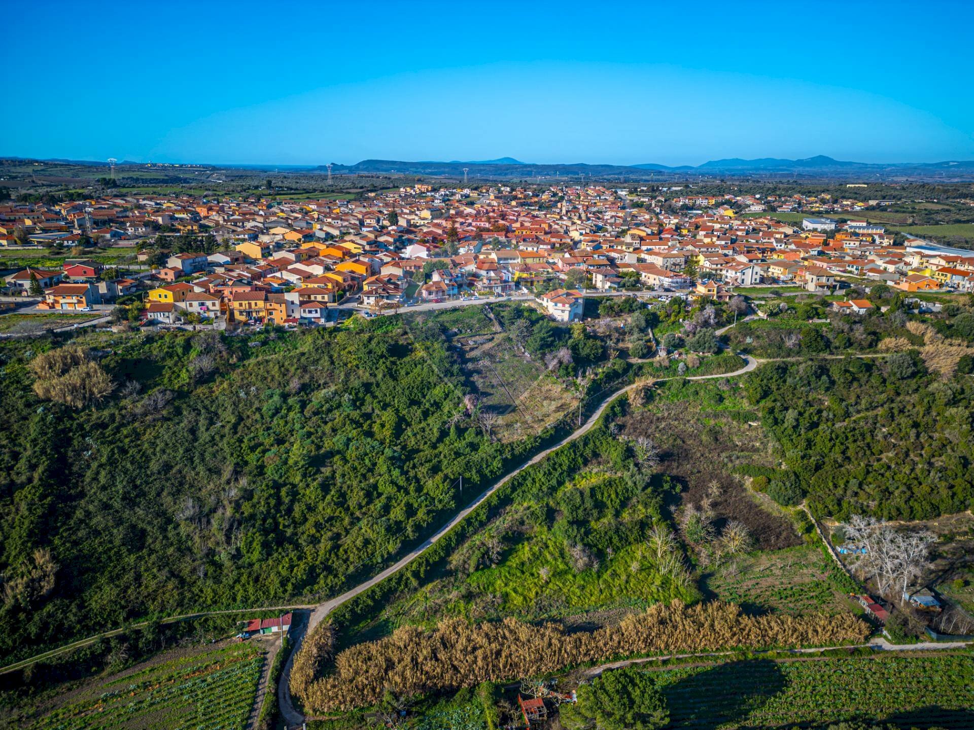 Vista delle montagne - Building land Via Don S. Deramo
S.N.C., Usini - photo 2
