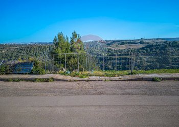 Vista delle montagne - Terreno edificabile Via Don S. Deramo
 
S.N.C., Usini - foto 5