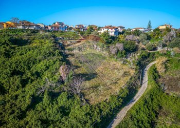 Vista delle montagne - Terreno edificabile Via Don S. Deramo
 
S.N.C., Usini - foto 13