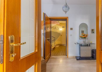 Hall / corridoio - Quadrilocale Via Gavino Alivia
 
12, Sassari - foto 6