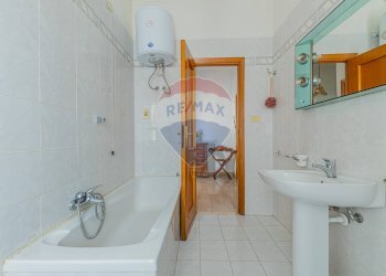 Bagno - Quadrilocale Via Gavino Alivia
 
12, Sassari - foto 31