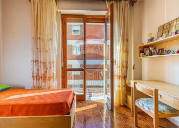 Camera / camera da letto - Quadrilocale Via Gavino Alivia
 
12, Sassari - foto 34