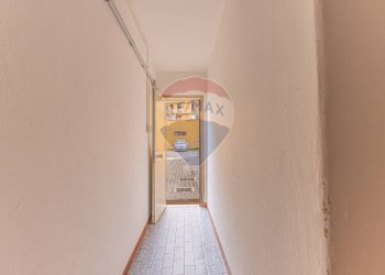 Hall / corridoio - Quadrilocale Via Gavino Alivia
 
12, Sassari - foto 43