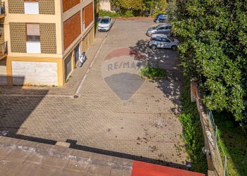 Edificio all\'aperto - Quadrilocale Via Gavino Alivia
 
12, Sassari - foto 48