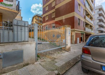 Edificio all\'aperto - Quadrilocale Via Gavino Alivia
 
12, Sassari - foto 54