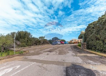 Vista delle montagne - Bilocale Via Giovanni Maria Angioy
 
3, Stintino - foto 32