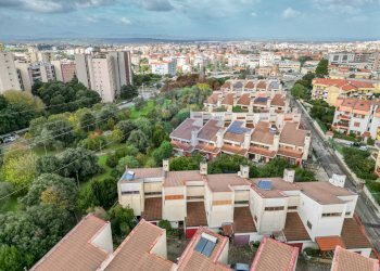 Edificio all\'aperto - Villa a Schiera Via Rodolfo Morandi
 
2F, Sassari - foto 1