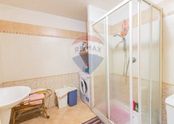 Bagno - Villa a Schiera Via Rodolfo Morandi
 
2F, Sassari - foto 15