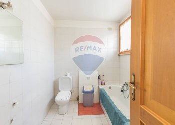 Bagno - Villa a Schiera Via Rodolfo Morandi
 
2F, Sassari - foto 23