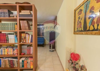 Hall / corridoio - Villa a Schiera Via Rodolfo Morandi
 
2F, Sassari - foto 27