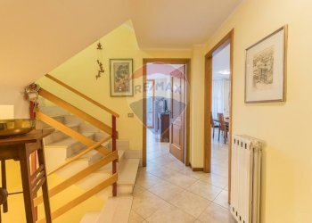 Scale - Villa a Schiera Via Rodolfo Morandi
 
2F, Sassari - foto 34