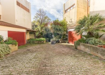 Giardino - Villa a Schiera Via Rodolfo Morandi
 
2F, Sassari - foto 46