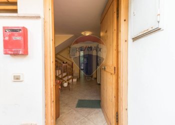 Hall / corridoio - Villa a Schiera Via Rodolfo Morandi
 
2F, Sassari - foto 47