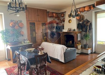 Sala da pranzo - Casa semi indipendente Via Terranova
6, Marzano Appio - foto 7