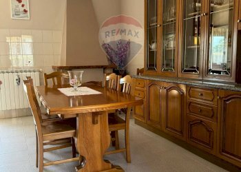 Sala da pranzo - Appartamento Via Pezzarotonda
 
20, Carinola - foto 5