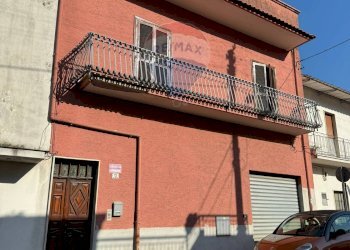 Edificio all\'aperto - Casa indipendente Via Orazio
 
13, Falciano del Massico - foto 1