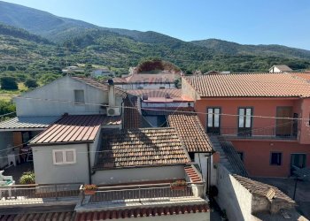 Vista delle montagne - Casa indipendente Via Orazio
 
13, Falciano del Massico - foto 23