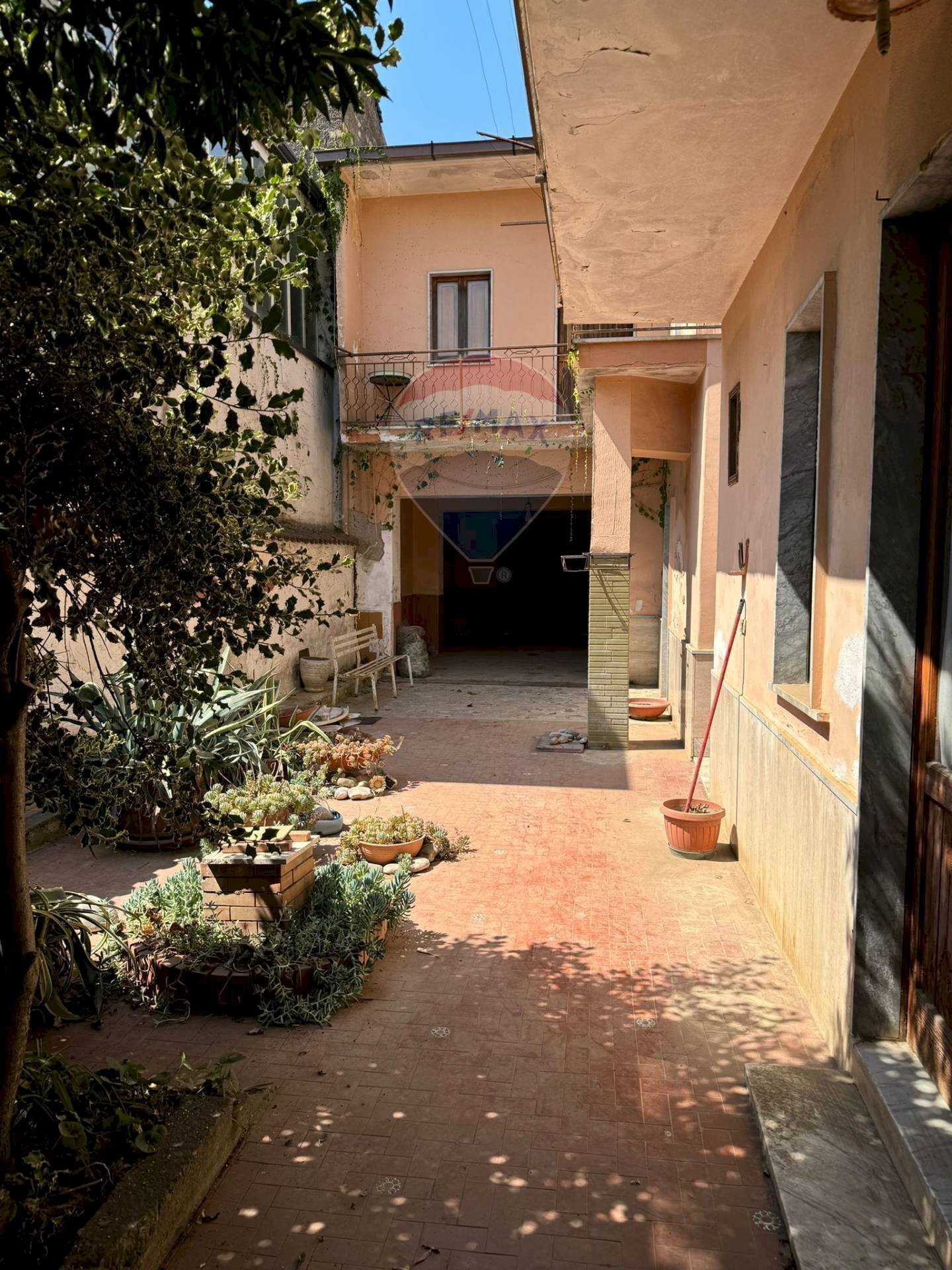 Casa all\'aperto - Casa indipendente Via IV Novembre
 
29, Carinola - foto 2